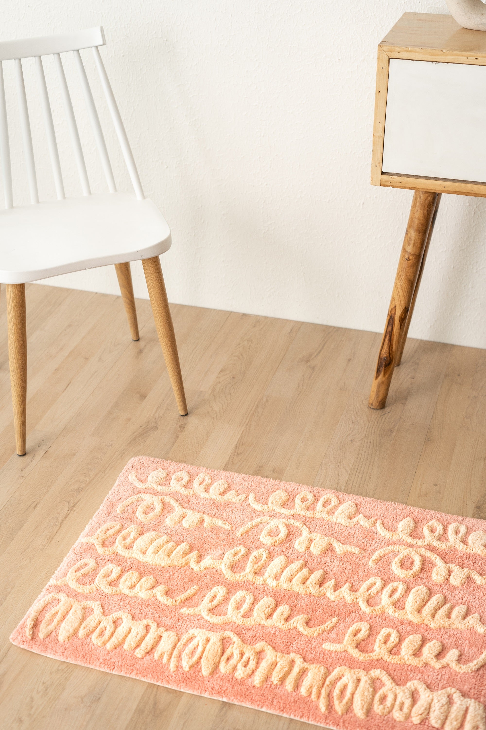 Scribble Organic & Washable Rug – Threads and Tassels